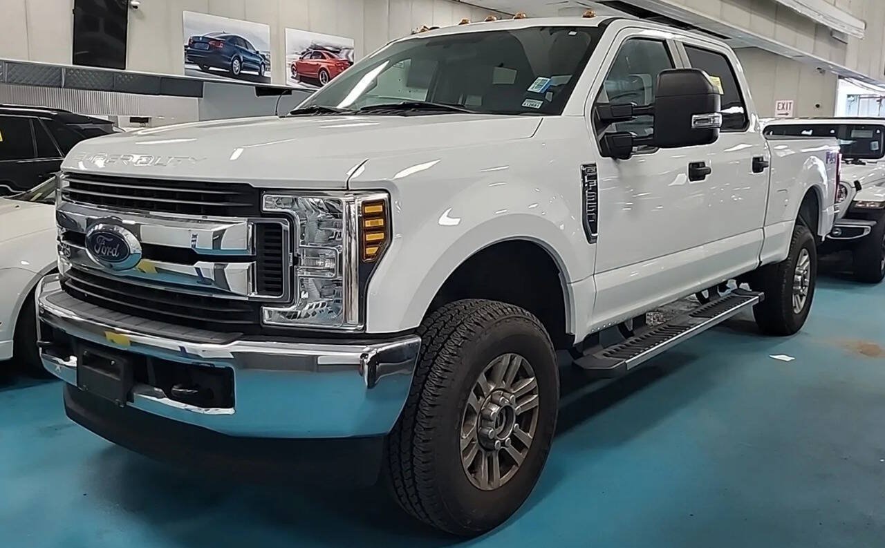 Used 2019 Ford F350 XL w/ STX Appearance Package AWD/4WD image 1