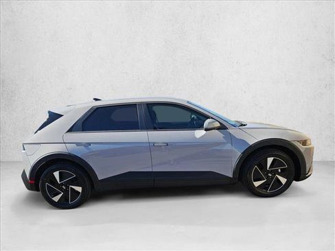 New 2026 Hyundai Ioniq 5 SEL image 5