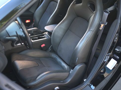 Used 2010 Nissan GT-R Premium image 15