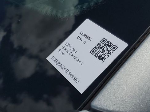 Used 2024 Jeep Grand Cherokee L Laredo w/ Trailer Tow Package image 24