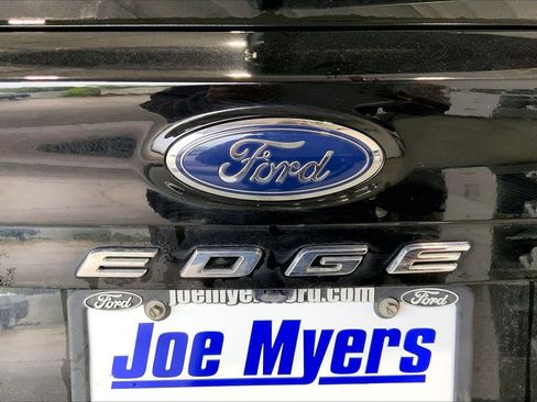 Used 2021 Ford Edge SE FWD image 9