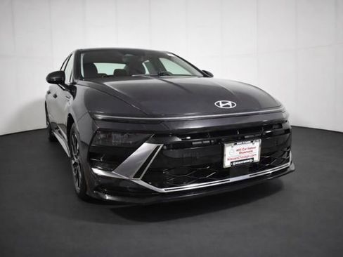 Used 2025 Hyundai Sonata SEL FWD image 3