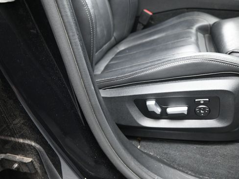 Used 2020 BMW X5 sDrive40i image 16