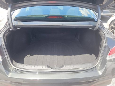 Used 2026 Hyundai Elantra Hybrid FWD image 29