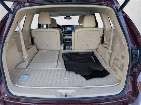Certified 2019 Toyota Highlander Limited image 7