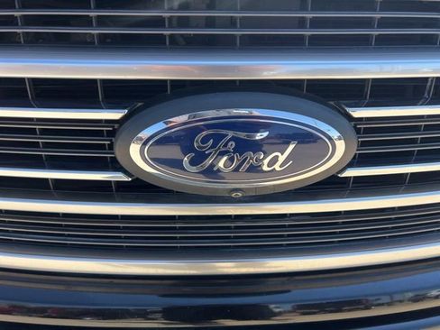 Used 2019 Ford F150 Limited image 11