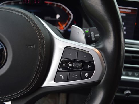 Used 2020 BMW X7 xDrive40i w/ M Sport Package image 16