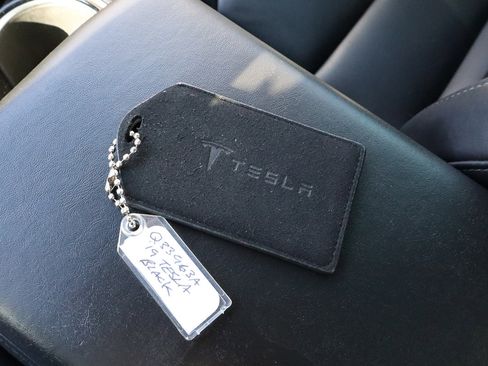 Used 2019 Tesla Model 3 Performance image 25