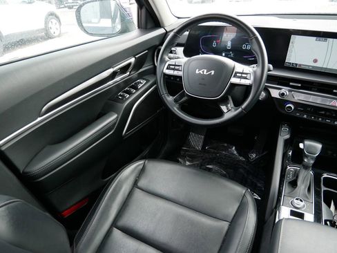 Used 2025 Kia Telluride S image 13
