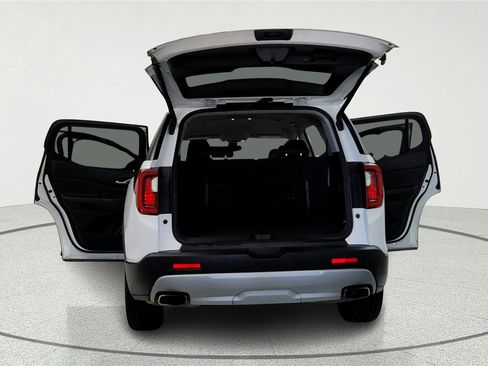 Used 2023 GMC Acadia SLT AWD/4WD image 7