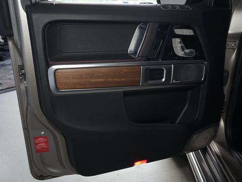 Used 2021 Mercedes-Benz G 550 image 22