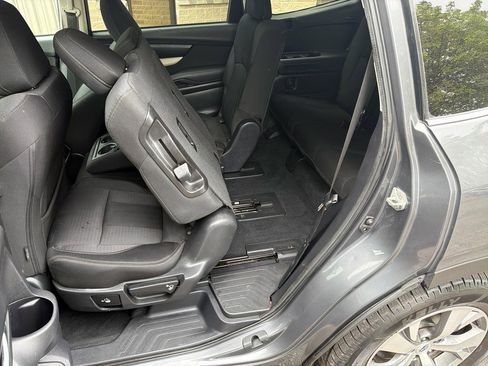 Used 2022 Subaru Ascent Premium w/ Convenience Package AWD/4WD image 19