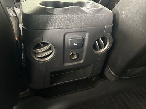 Used 2014 Ford F250 Lariat w/ Lariat Interior Package image 15