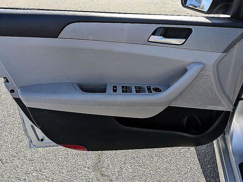 Used 2019 Hyundai Sonata ECO FWD image 12