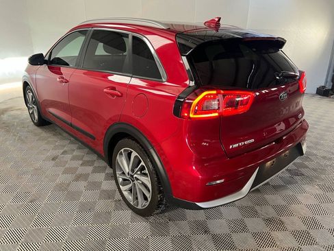 Used 2019 Kia Niro Touring FWD image 5