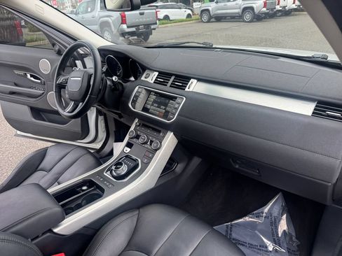 Used 2014 Land Rover Range Rover Evoque Pure Plus AWD/4WD image 16