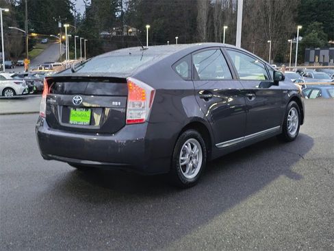 Used 2011 Toyota Prius Two image 7