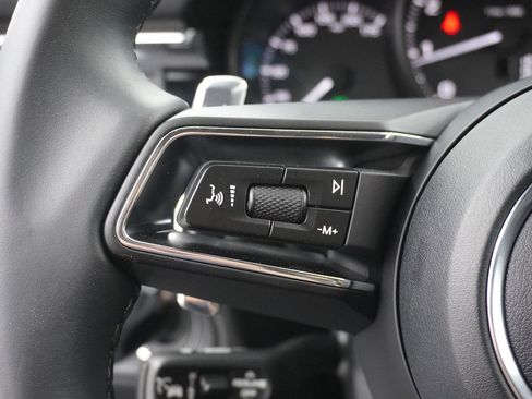 Certified 2026 Porsche Macan image 17