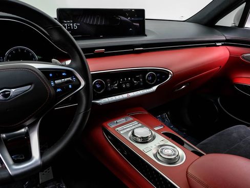 Used 2022 Genesis GV70 3.5T Sport w/ Sport Prestige Package image 21