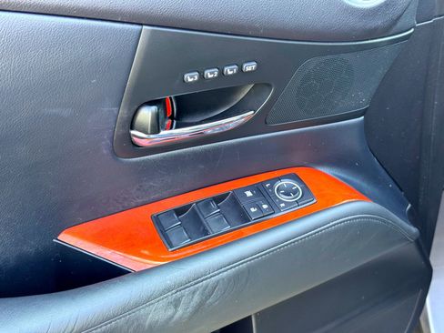 Used 2012 Lexus RX 350 FWD w/ Premium Pkg image 16