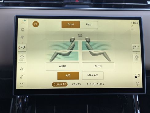 New 2026 Land Rover Range Rover Sport Dynamic SE image 14