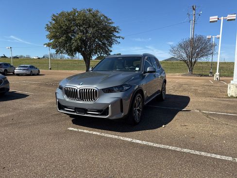 Certified 2024 BMW X5 xDrive40i w/ Parking Assistance Package image 1