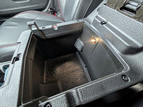 Used 2018 Jeep Wrangler Unlimited Rubicon image 33