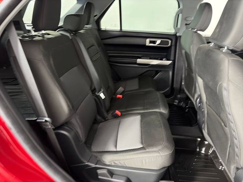 Certified 2022 Ford Explorer XLT AWD/4WD image 29