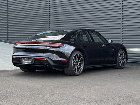New 2025 Porsche Taycan 4S image 7