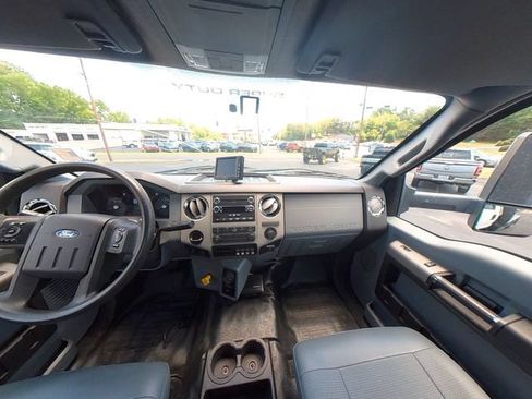 Used 2018 Ford F650 2WD Regular Cab Super Duty image 27