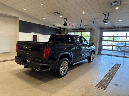 Used 2020 GMC Sierra 1500 Denali w/ Denali Ultimate Package AWD/4WD image 7