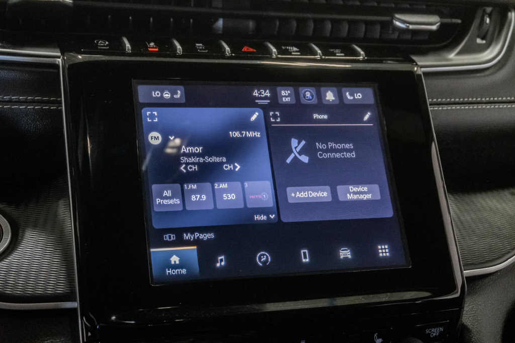 Used 2025 Jeep Grand Cherokee Laredo X w/ Luxury Tech Group I AWD/4WD image 19