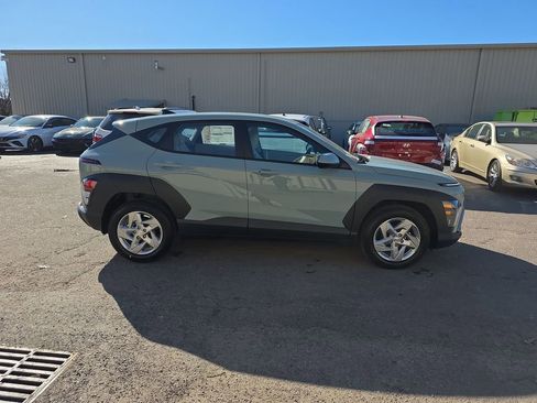 New 2026 Hyundai Kona SE image 12