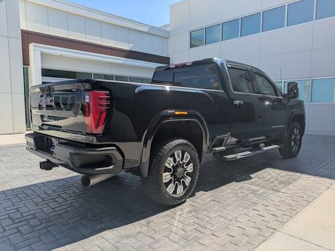 Used 2025 GMC Sierra 2500 Denali w/ Denali Reserve Package AWD/4WD image 5