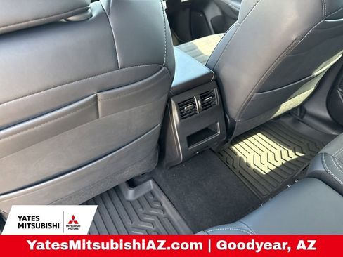 New 2026 Mitsubishi Outlander SE FWD image 17