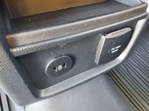 Used 2024 Ford Edge Titanium w/ Titanium Elite Package image 13