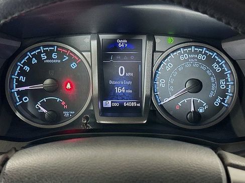 Used 2020 Toyota Tacoma TRD Sport w/ Technology Package AWD/4WD image 13