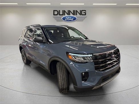 New 2026 Ford Explorer Active w/ Active Comfort Package image 4