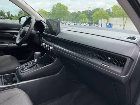 Certified 2026 Honda CR-V EX image 33