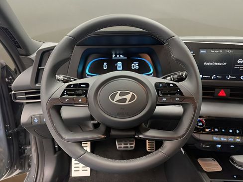 New 2026 Hyundai Elantra Sport FWD image 19