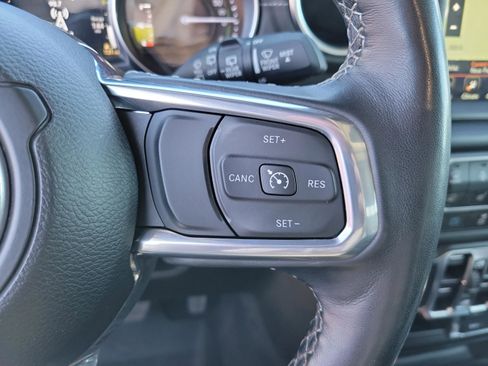 Used 2023 Jeep Wrangler Unlimited Sahara w/ Cold Weather Group image 36