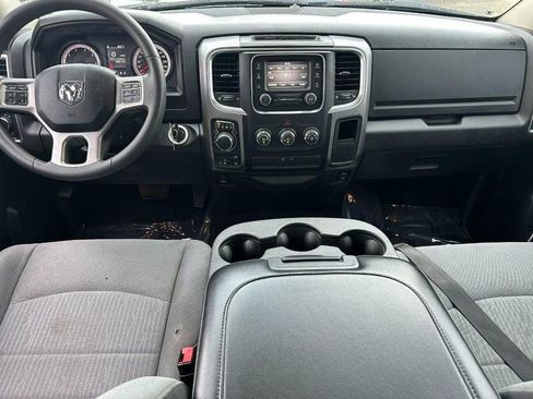 Used 2022 RAM 1500 Classic SLT image 11