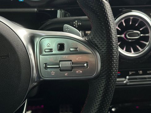 Certified 2022 Mercedes-Benz GLA 250 image 30