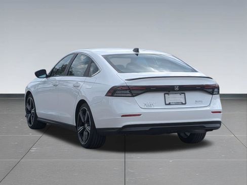 Used 2023 Honda Accord Sport image 3