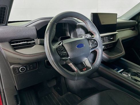 Used 2025 Ford Explorer ST w/ Sun And Sound Package AWD/4WD image 9