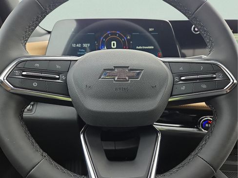 New 2026 Chevrolet Equinox ACTIV w/ Safety and Technology Package FWD image 24