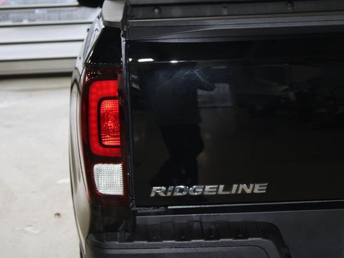 Certified 2023 Honda Ridgeline Black Edition image 43