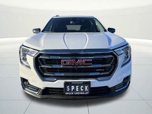 Used 2024 GMC Terrain AT4 w/ Infotainment Package II image 8