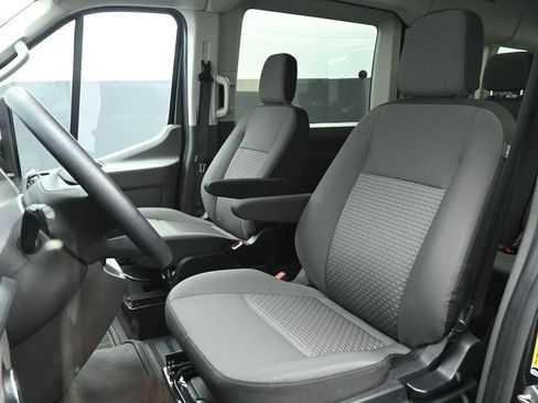 Used 2024 Ford Transit 350 XLT image 9