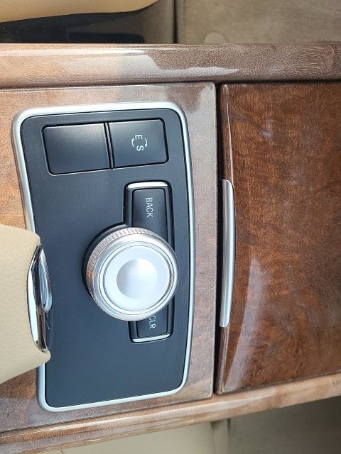 Used 2012 Mercedes-Benz E 350 BlueTEC Sedan image 19